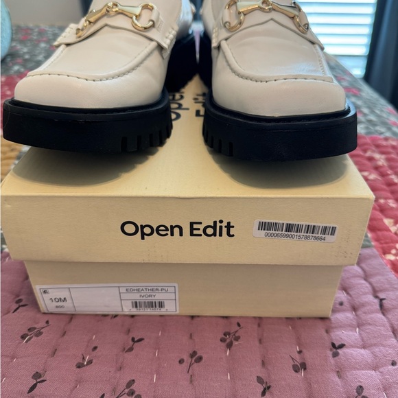 Ivory Leather Loafer with Gold Bit Accent - Women Shoes - Picture 2 of 6